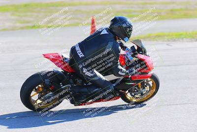 media/Jan-20-2023-Fastrack Riders (Fri) [[f2ad32aba3]]/Level 2/session 3 turn 9/